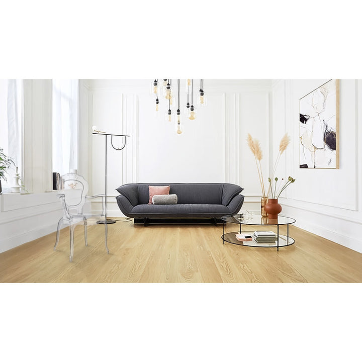 Aera Arm Acrylic  Chair | Clear