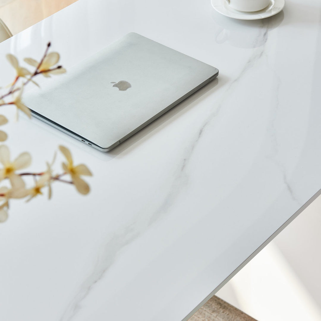 Hae Boss Table | White