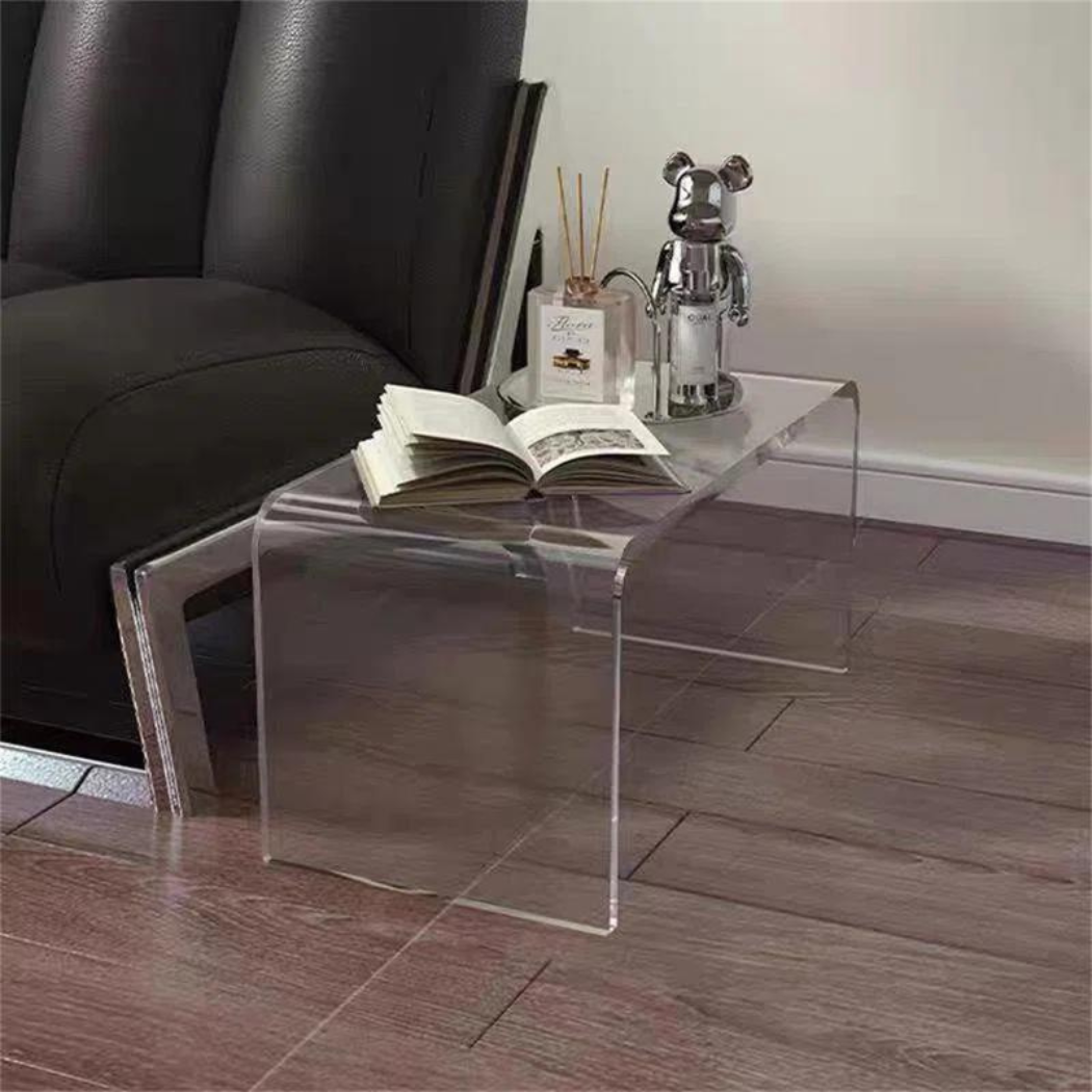 Urban Acrylic End Table | Clear