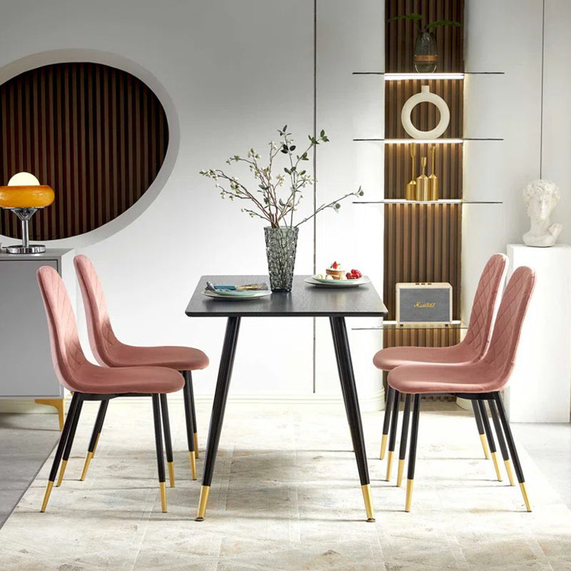 4-seater dining table with 4 pink chairs