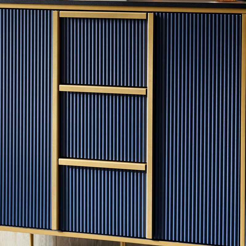 Sideboard with three floating drawers