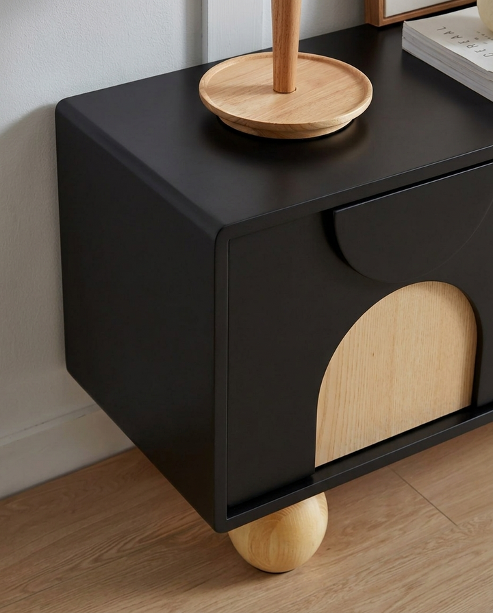 Brunzy TV Stand | Black | Medium