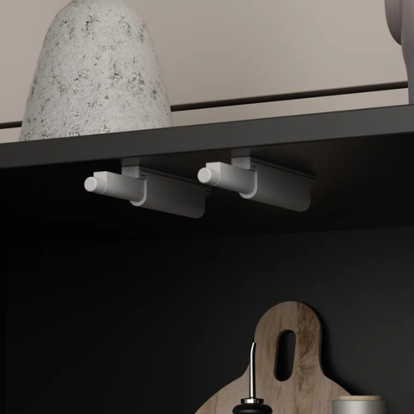 Equipped with soft close operable shutters and easy-to-use metal hinges for smooth operation.
