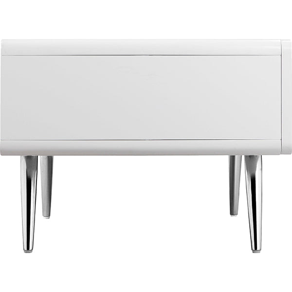 sturdy legs of white center table